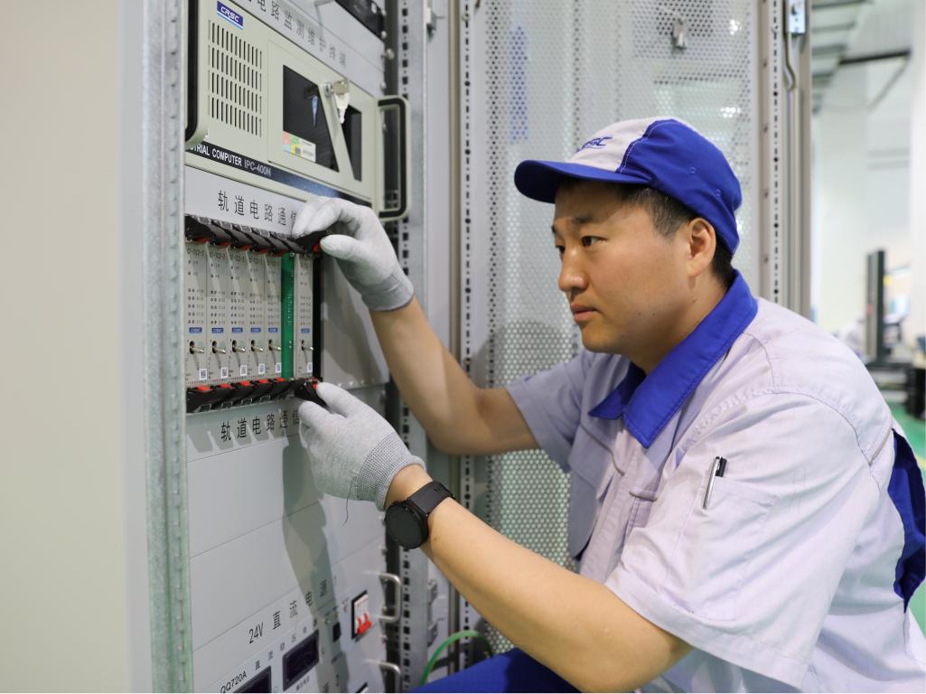 全國勘察設計信息網(wǎng)--北京全路通信信號研究設計院集團北信公司新增一名享受國務院政府特殊津貼人員
